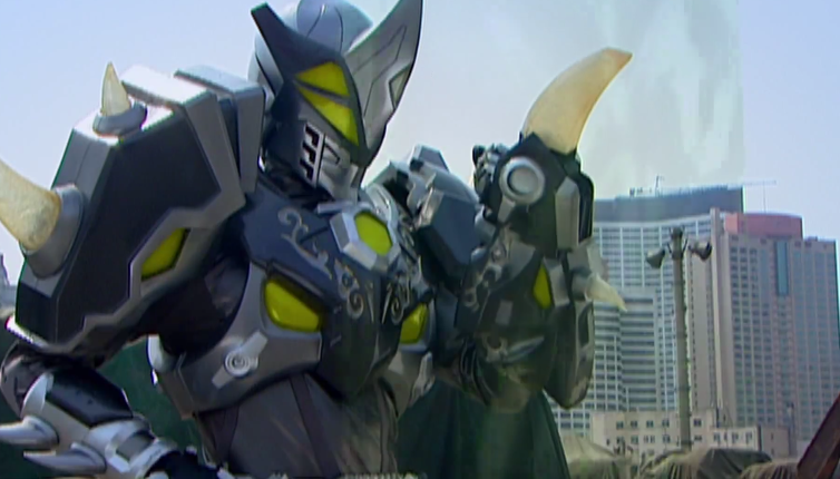 铠甲勇士中四大神盾,极光盾防御最高,水甲盾还能用于攻击