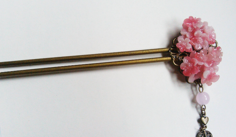 独孤天下:下面几个发簪,有一个是太师送般若的定情物,你认识吗