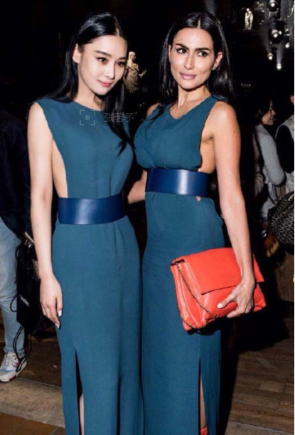 明星撞衫不可怕,谁丑谁尴尬!看赵丽颖范冰冰