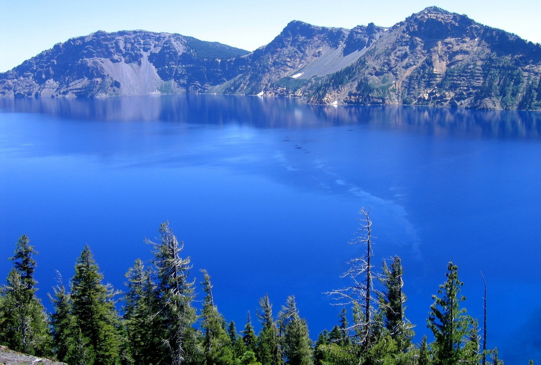 世界上最大淡水湖图片
