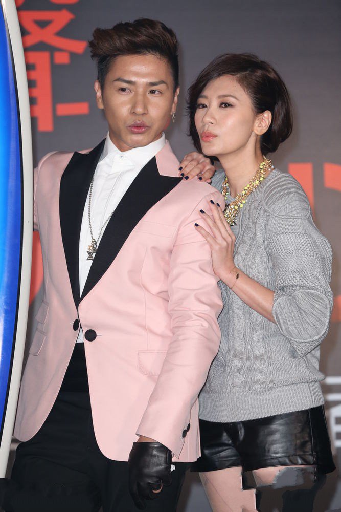 郑云灿这次打扮进步很大,网友:这是欧弟提的建议么