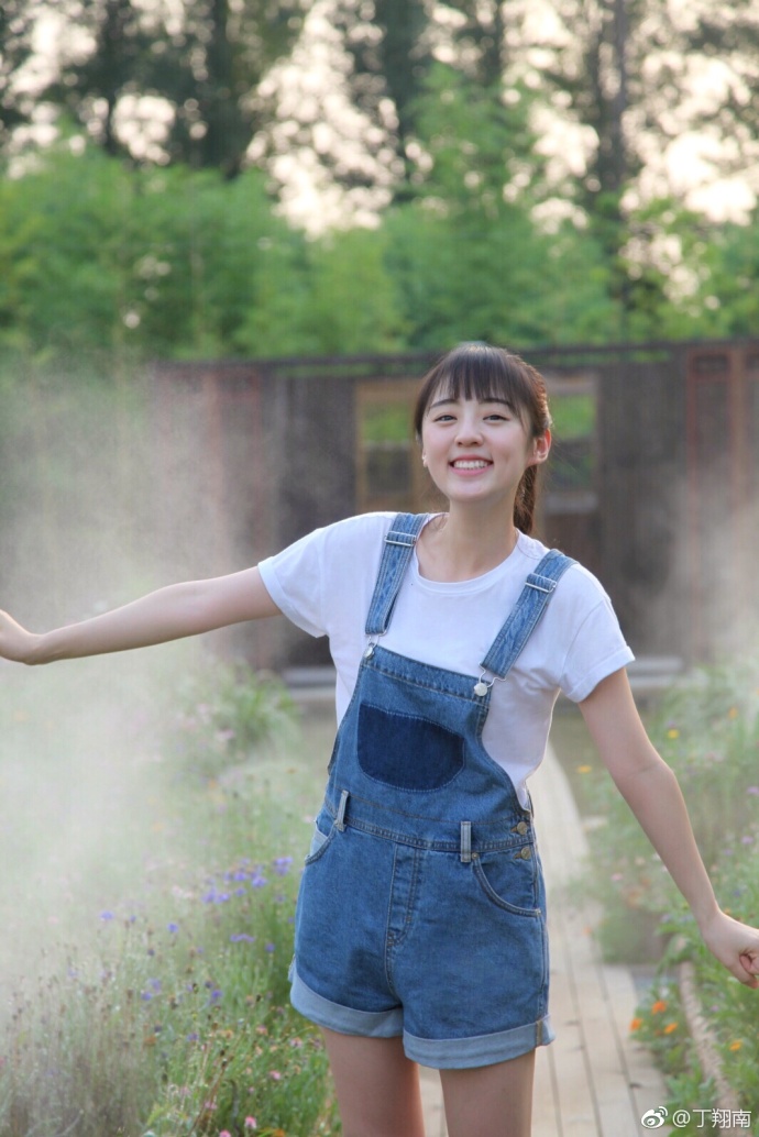 《一起同过窗》中的李殊词,现实生活中更美更甜更可爱!