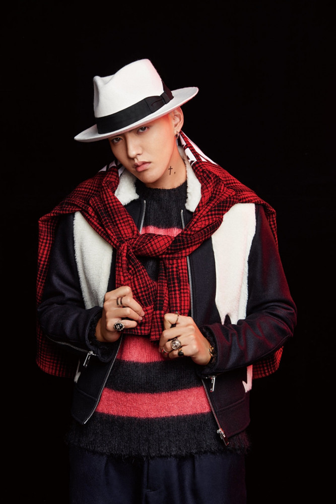 眼神坚定,冷峻霸气——吴亦凡