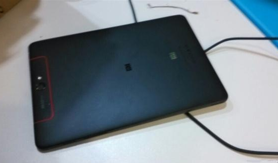 移动办公"神器"!小米平板4曝光:骁龙845 win10