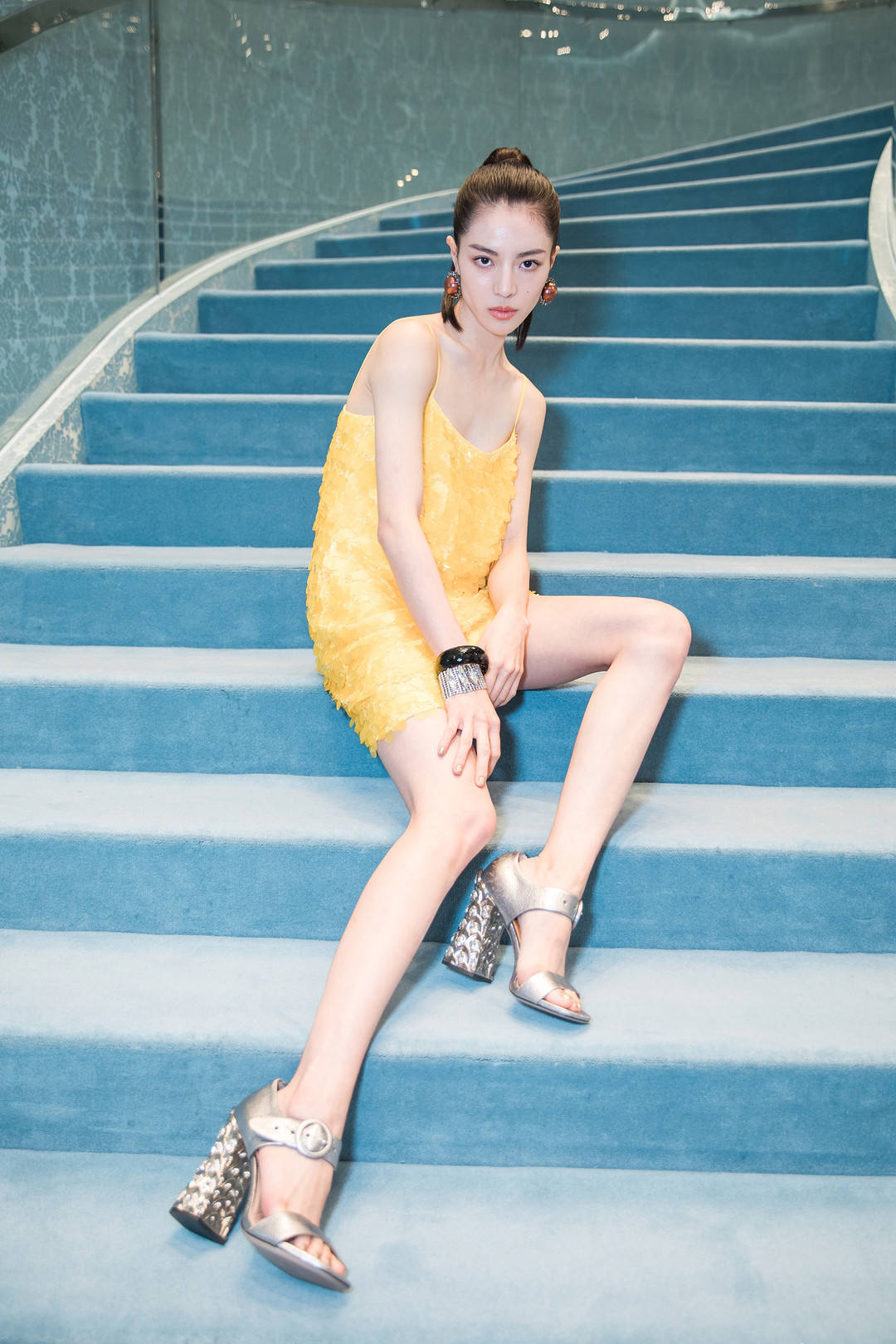 钟楚曦,1993年3月18日出生于广东省广州市,中国内地影视女演员.