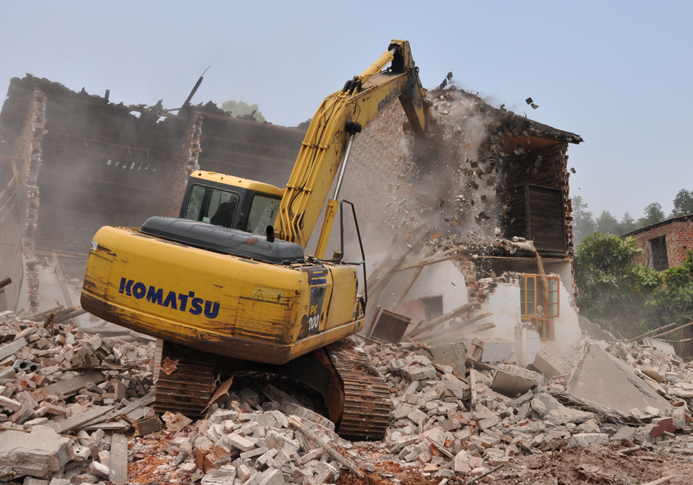 婆婆家拆迁赔多套房,只给了我一把钥匙,婆婆说个秘密我感动哭!
