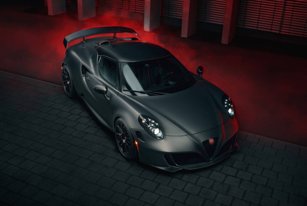 阿尔法·罗密欧4c nemesis