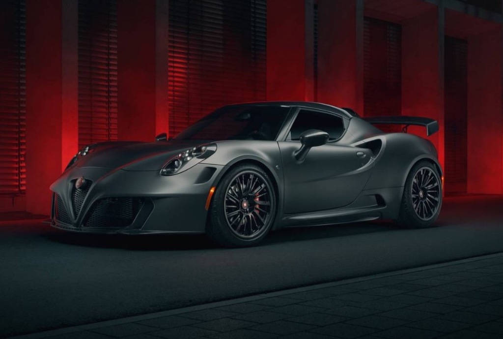 阿尔法·罗密欧4c nemesis