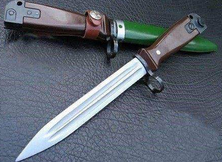 我国解放军最牛军刀!第2把赫赫有名,碾压56式三棱军刺!