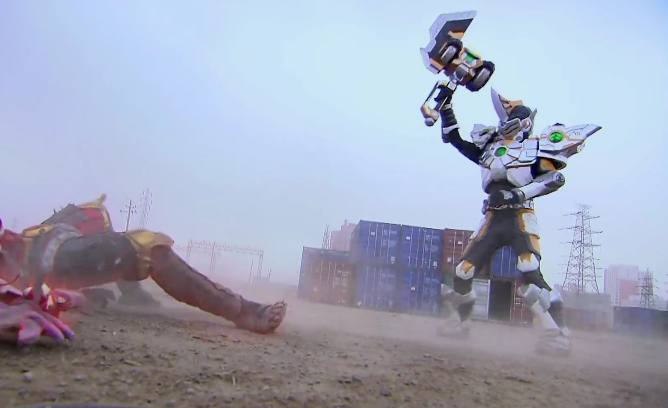 铠甲勇士中十大升级后的武器,个个威力倍增,战神烈火剑增幅最大