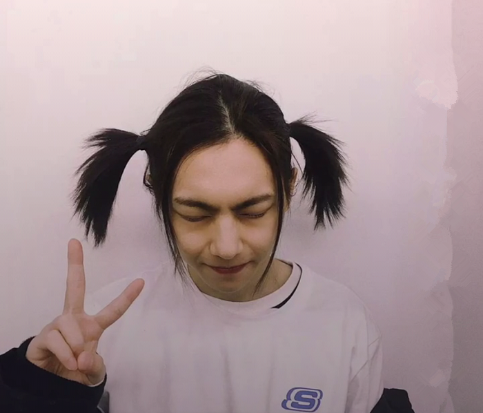 百变仙子周锐,图1短发惊艳,图4迷人,最后一张萌爆了!