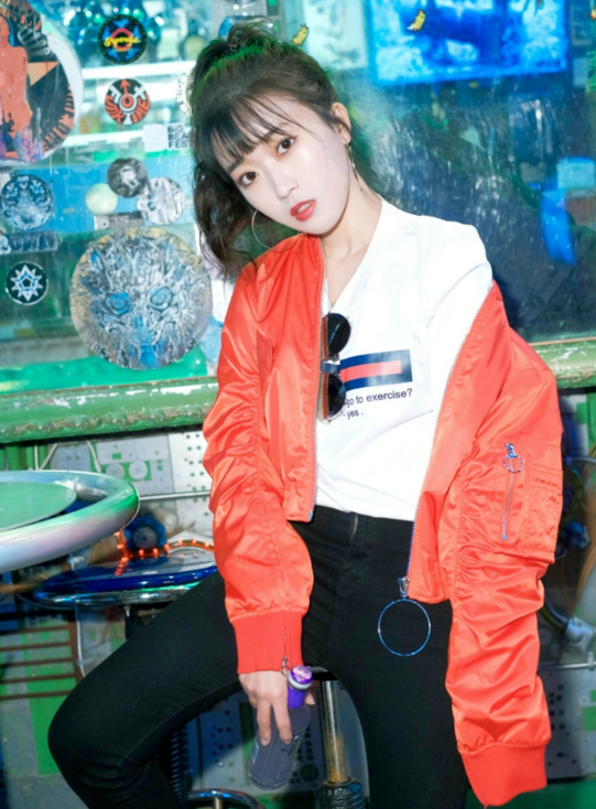 电台主播蕊希美照,声音撩人,颜值更撩人