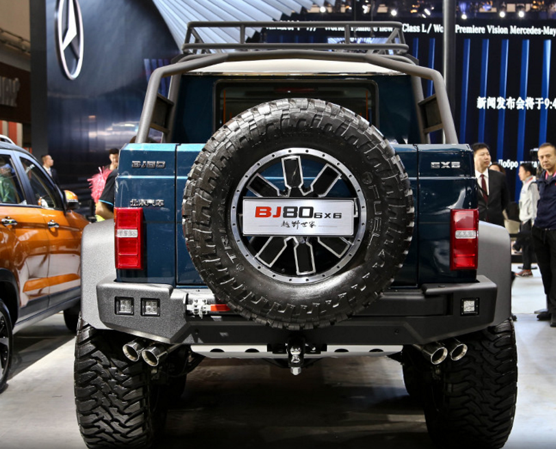 北汽再放大招!推出bj80 6x6,6轮驱动外观很霸气,奔驰g瑟瑟发抖