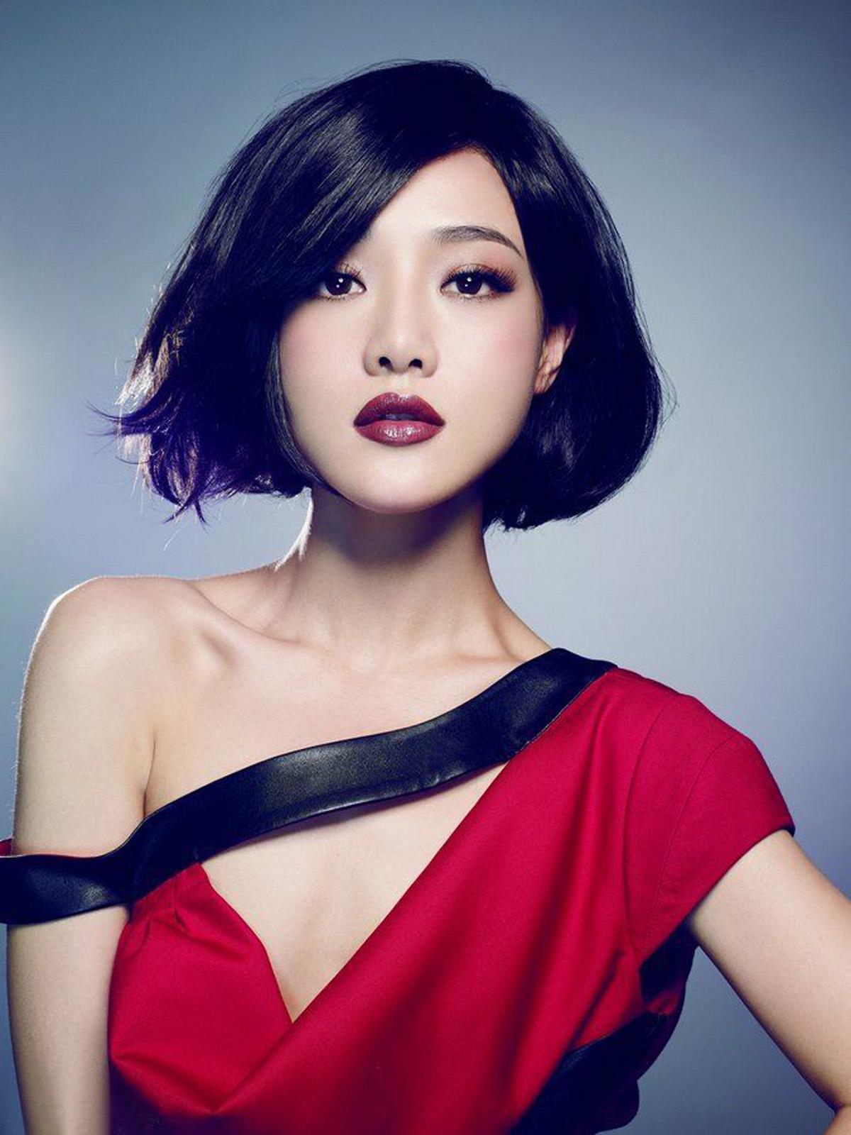 电视剧《侠客行》中吴健火了,邓家佳火了,唯独她没火