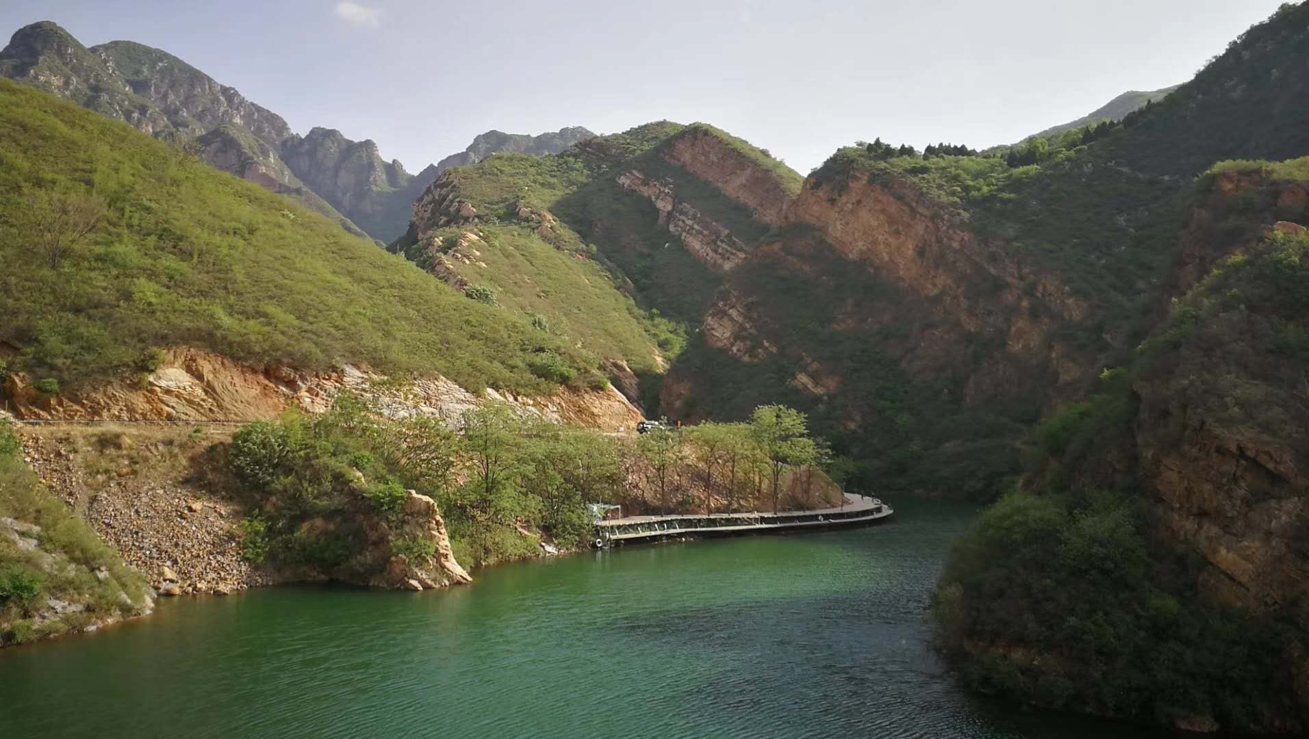 虎峪自然风景区貌似距离北京很远,其实距离地铁昌平线仅5公里