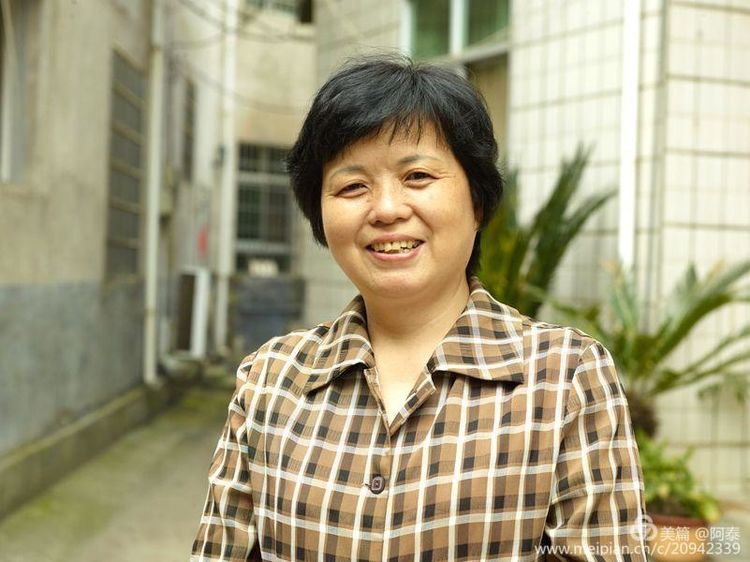 那岭上的映山红——将军农民甘祖昌和妻子龚全珍的故事(三)