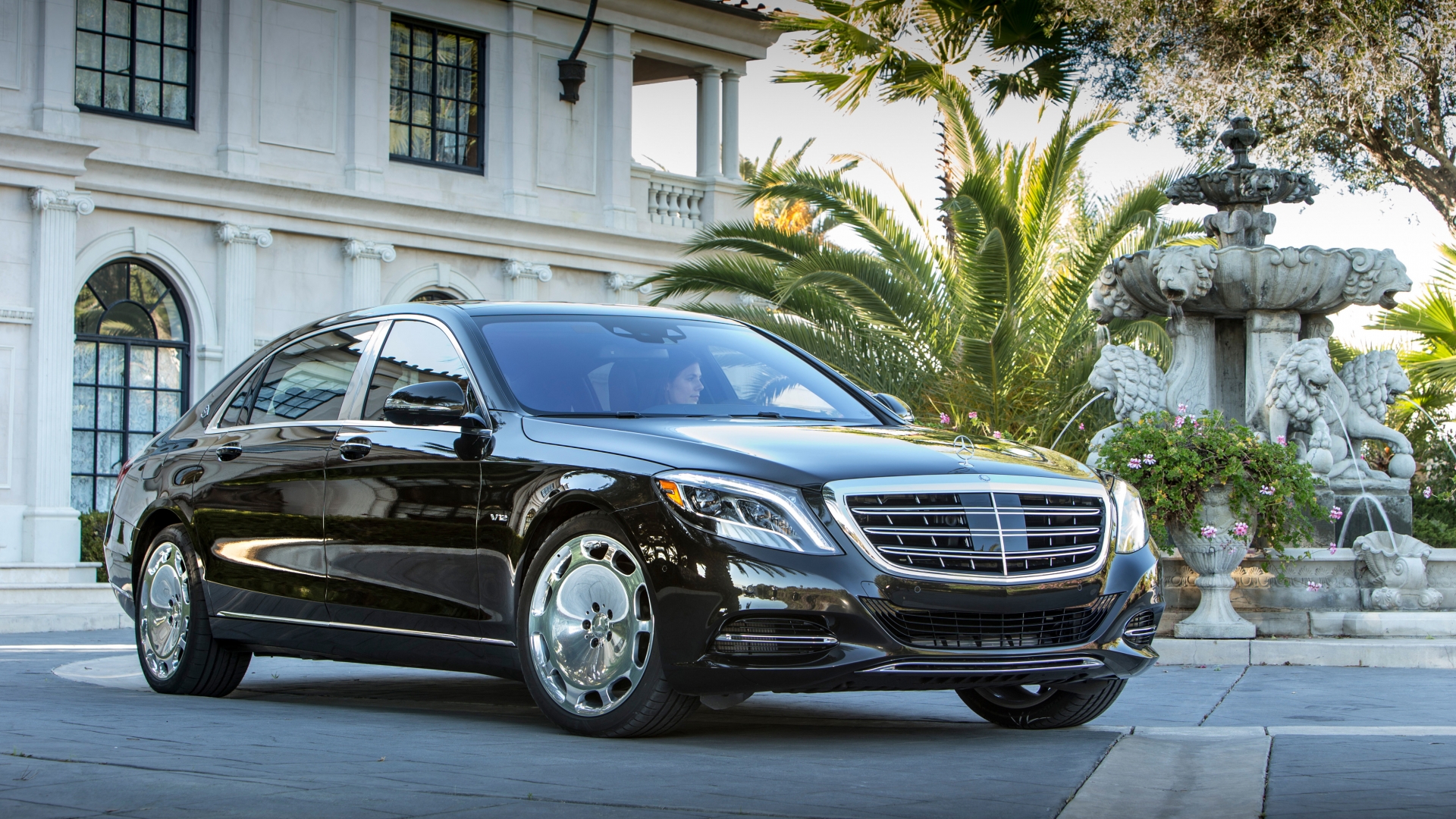 梅赛德斯-迈巴赫-迈巴赫s级,最高加80万,终端价超宾利飞驰