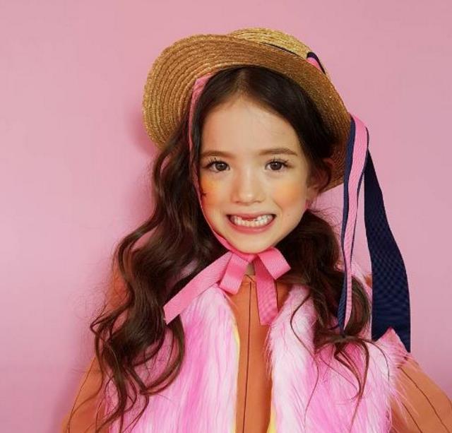 这名英韩混血小女孩已经让其他网红不红了