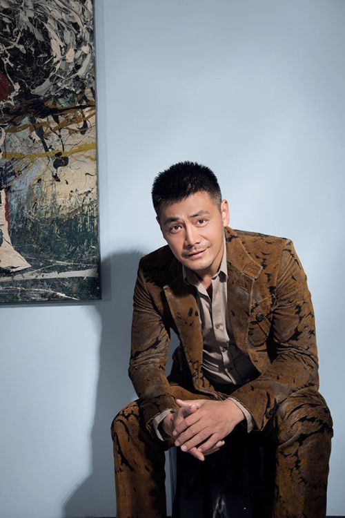 邵兵气质独特,虽然外表粗犷,但他内心非常的温柔!