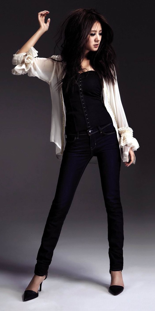 她的美丽摄人心魂——安以轩