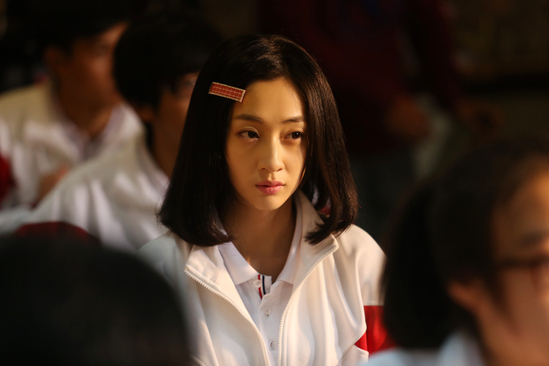 曾出演辛芷蕾的闺蜜,在戏中和郑爽是"死对头",如今不温不火!