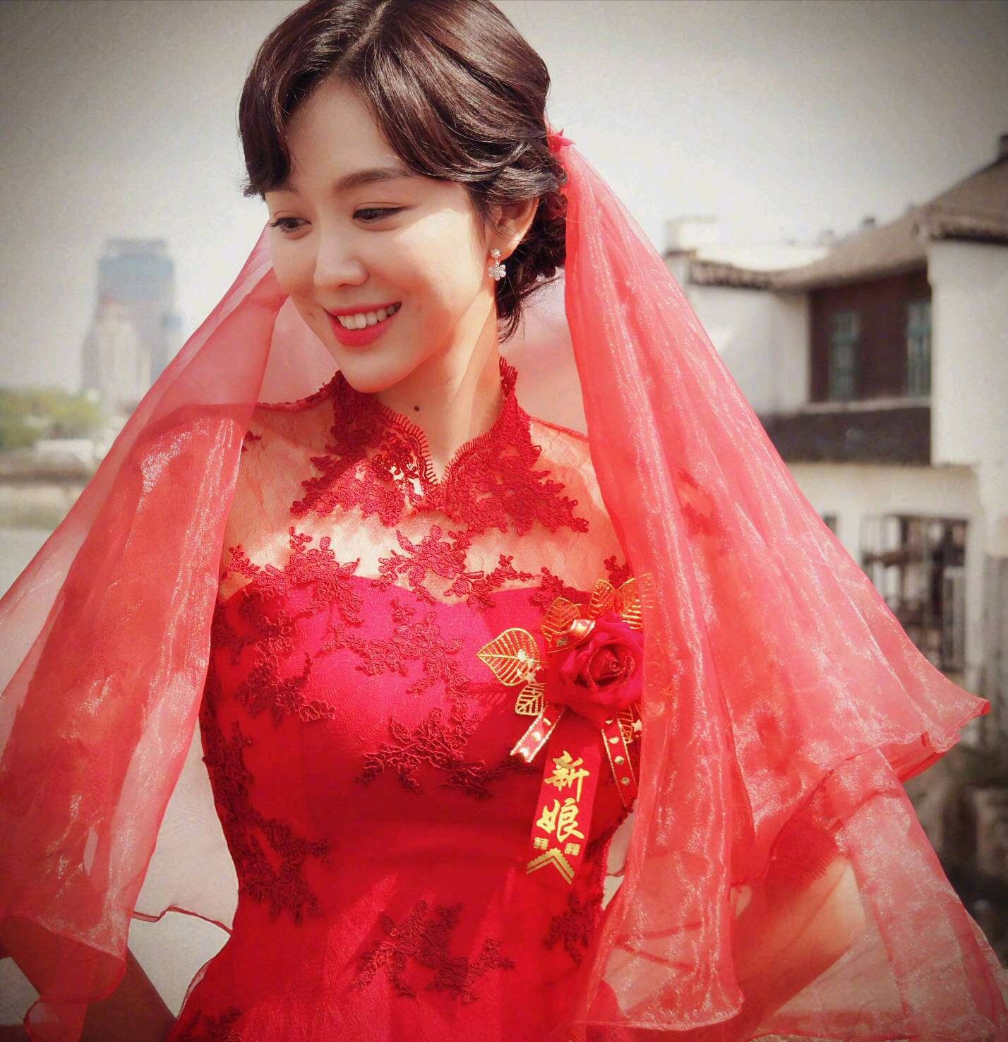 姜妍参演的电视剧《医馆笑传》,我想很多小伙伴都看过了,里面的她外冷