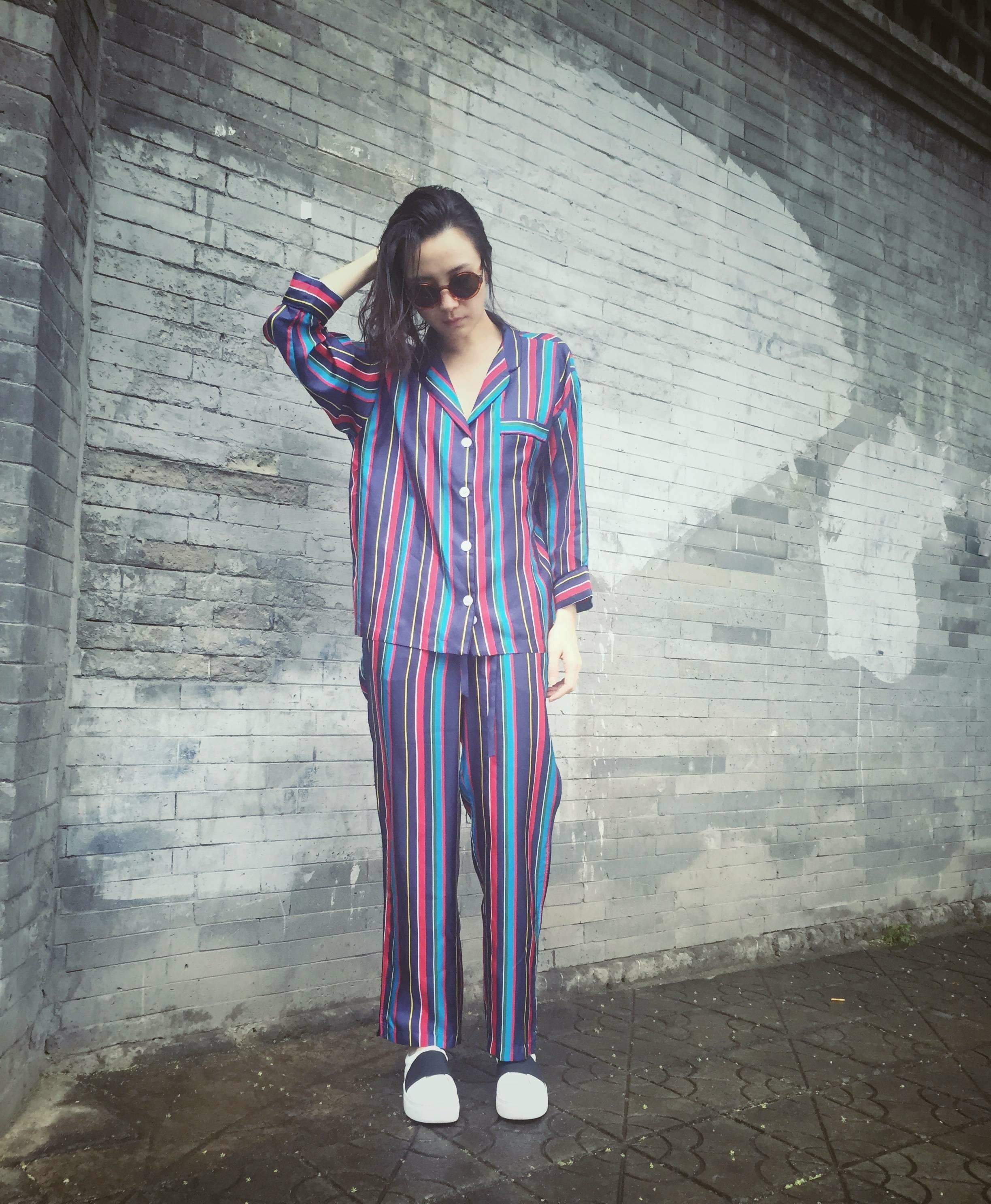 小宋佳把睡衣都能穿的这么时尚,一个人就是一场睡衣秀