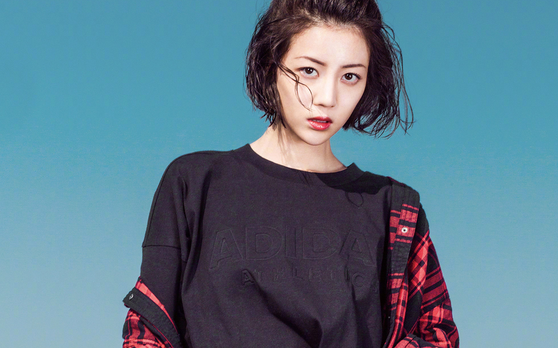 杨幂旗下的女明星,我猜你只认识迪丽热巴,全认识,容我叫你大佬