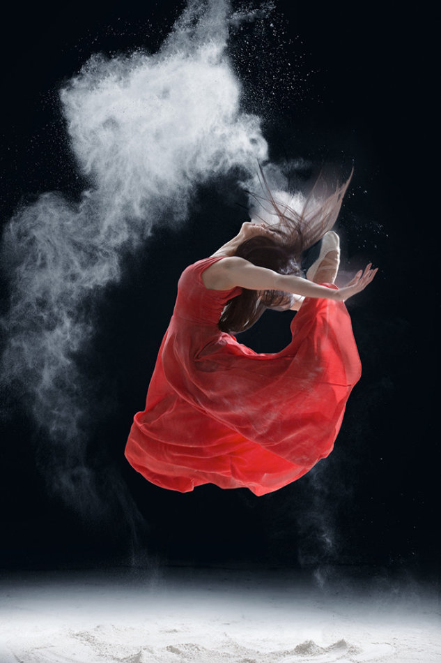 美女摄影:梦幻芭蕾中国红