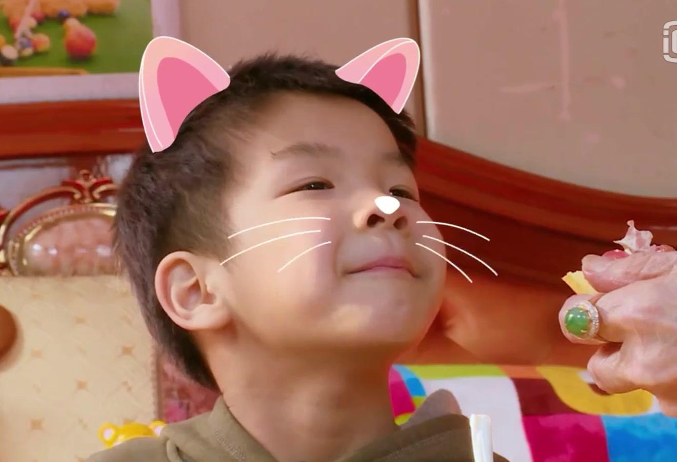 1,杨安迪,杨子和黄圣依的儿子,杨子的家庭是家族产业