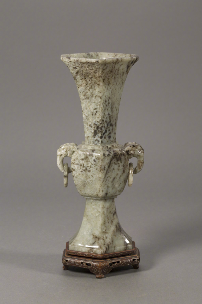 「观复博物馆」青玉双狮耳活环六方花觚,玉器,明