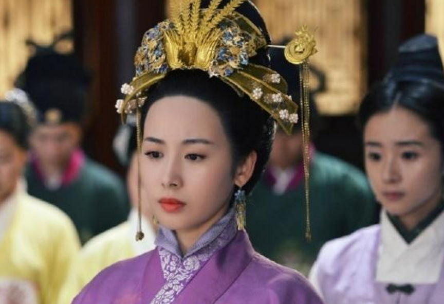 此女不仅比皇帝年纪大,还腿瘸眼瞎不能生育,却独得皇上恩宠!