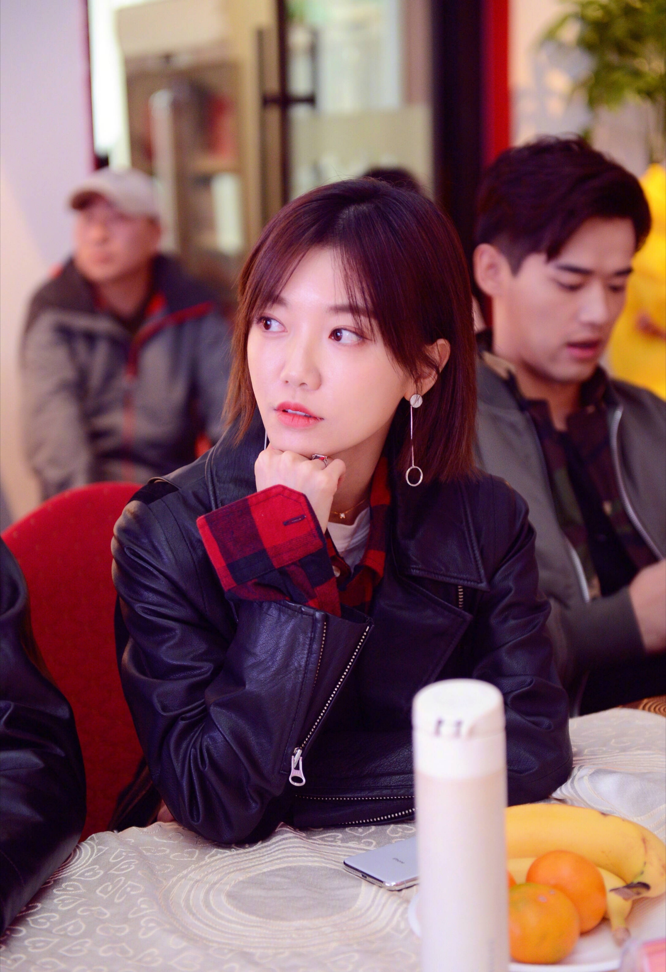 于莎莎有着纯净的声音,参加搜狗女声比赛获得全国亚军,一路比赛中的