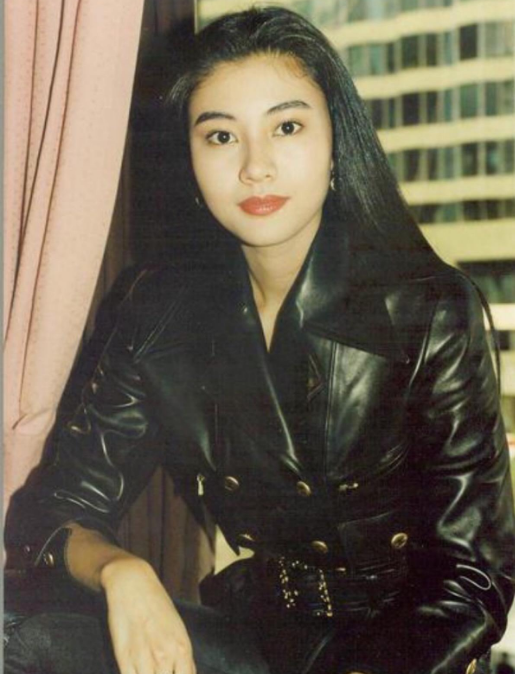 看到洪欣年轻时候,终于明白李嘉欣为何会恨之入骨,没形象爆粗口