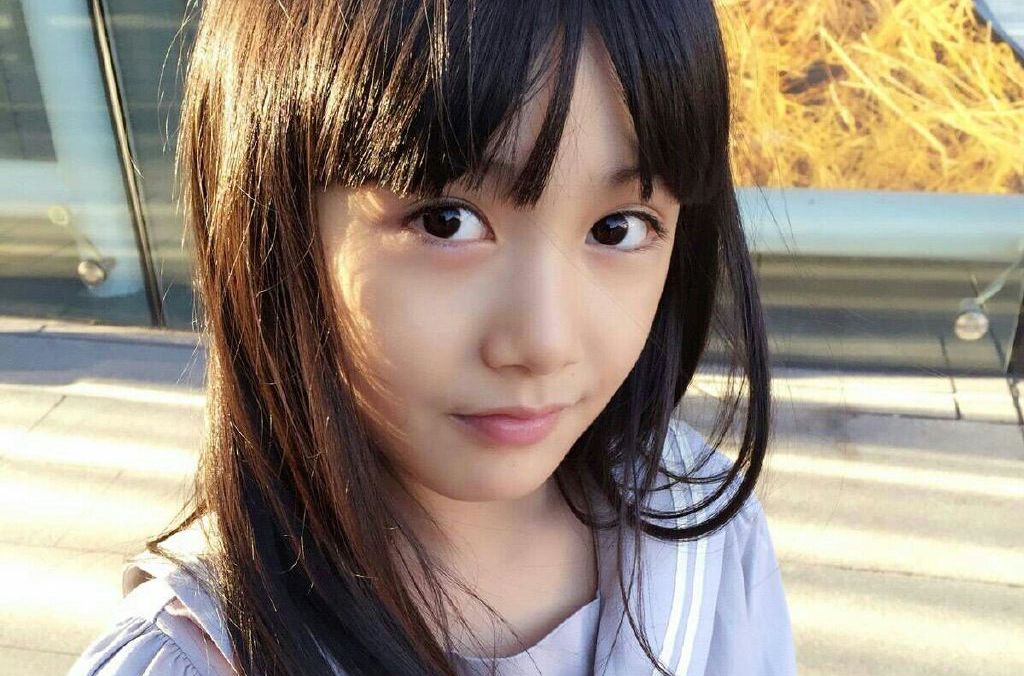 2岁拍广告,演过郑爽,赵丽颖的童年,今年10岁的她看上去有18岁