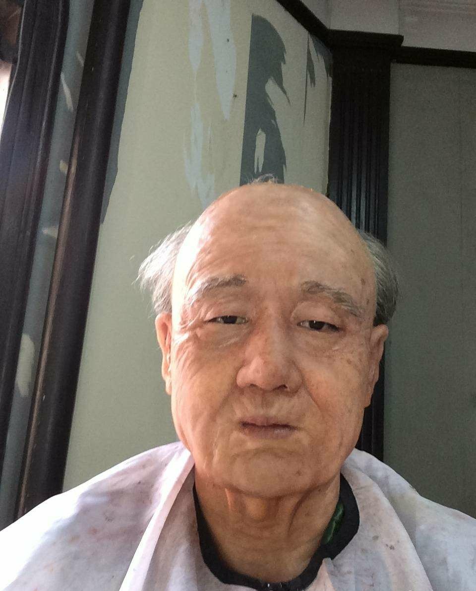 男明星的老年妆,李易峰的有点糊弄,朱亚文难认,靳东老了也很帅