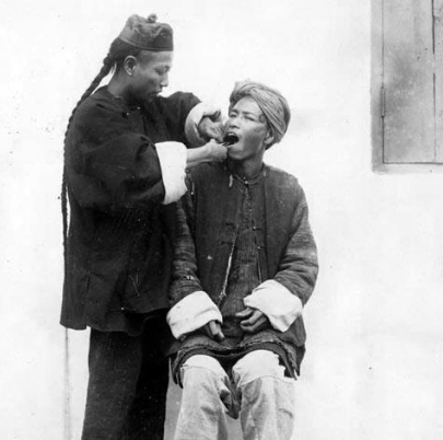 老照片:图2据说其中一位格格是小燕子的原型,图5只在电视见过!