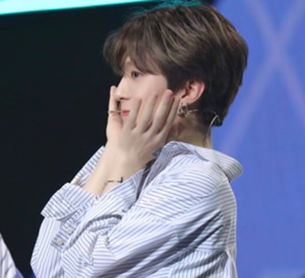 nine percent花式比心 蔡徐坤有爱,范丞丞可爱,陈立农阳光