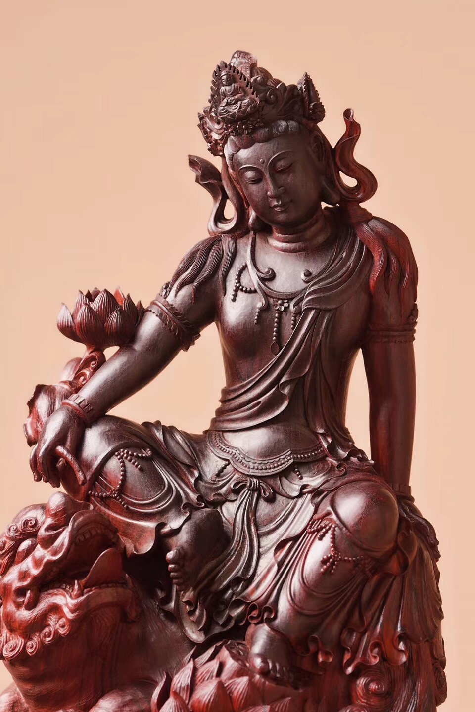 顶级红木,顶级手法,小叶紫檀木雕文殊菩萨像