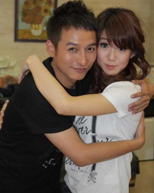 何炅的老婆,李维嘉的老婆,李锐的老婆,没想到都不及他的老婆!