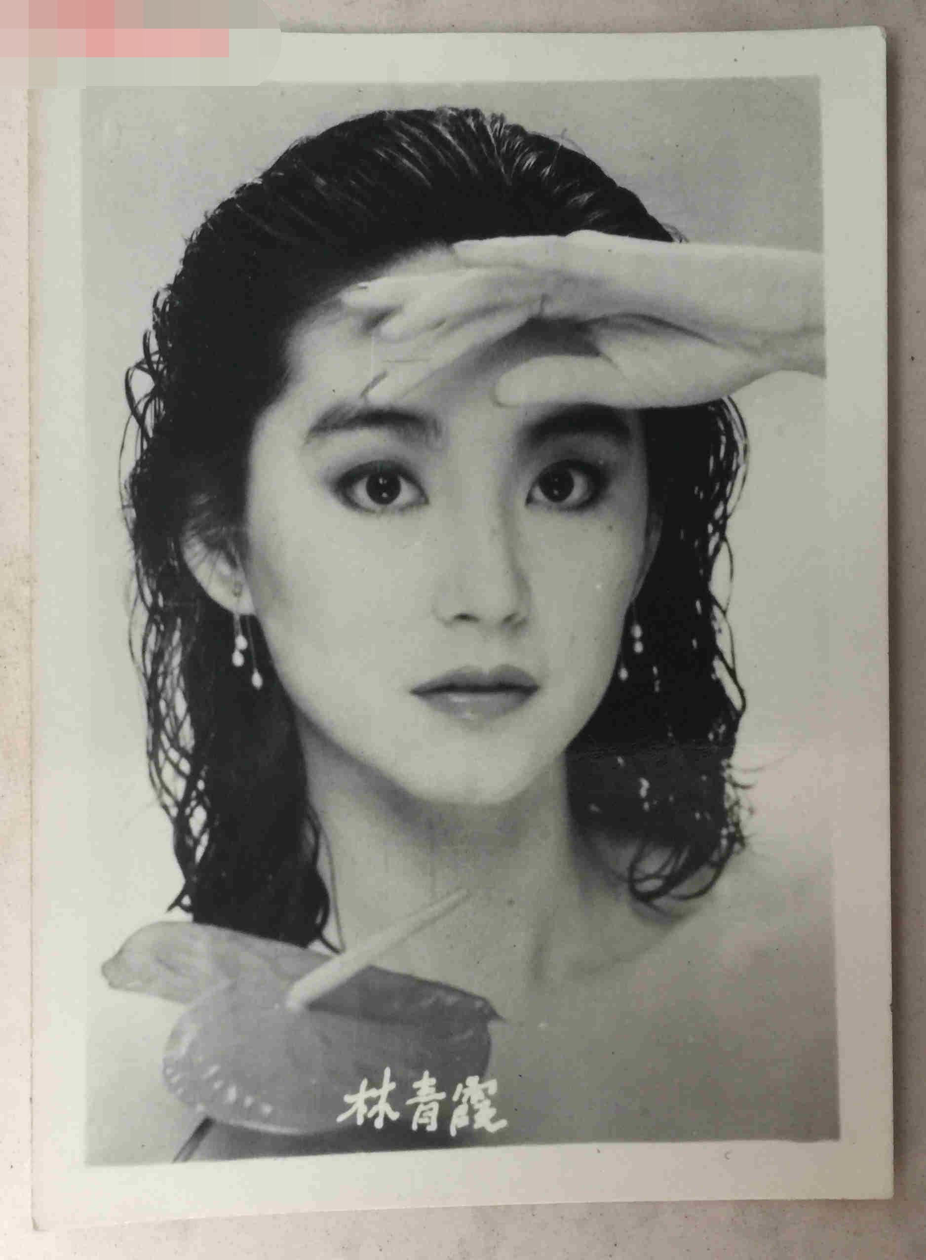 明星罕见老照片:图1完美,图二优雅知性,最后一位无可挑剔!