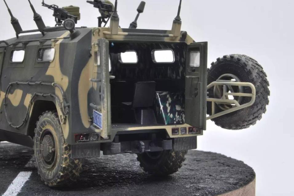 图为德国的拳击手装甲车,被称为"世界第一装甲车",性能超强