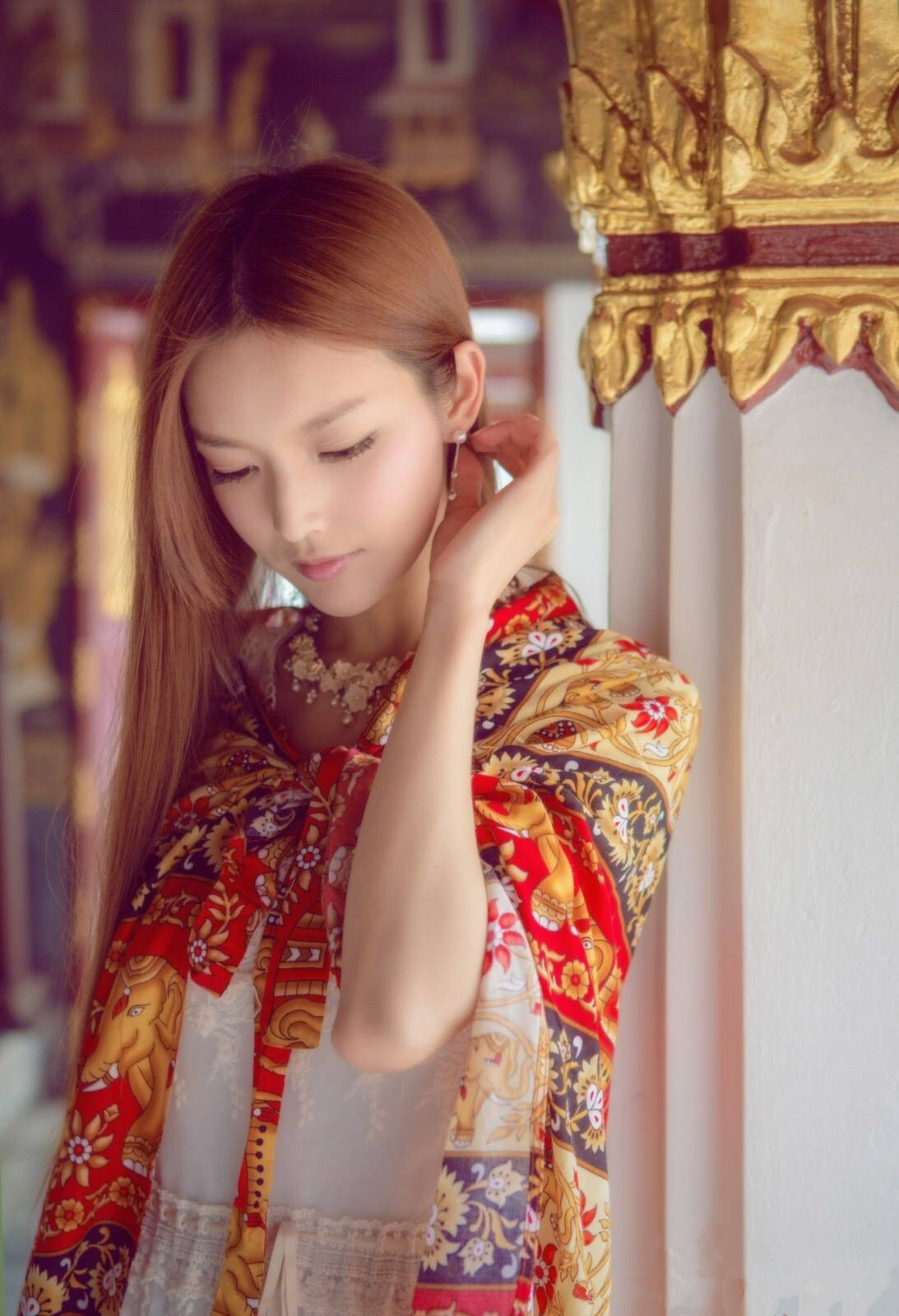 叶子淇,美貌气质突显十足的女神范儿