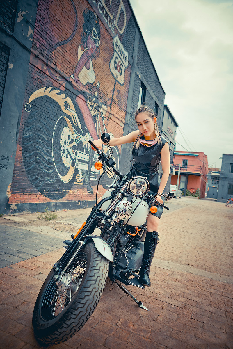 人像摄影:酷炸天的机车女孩
