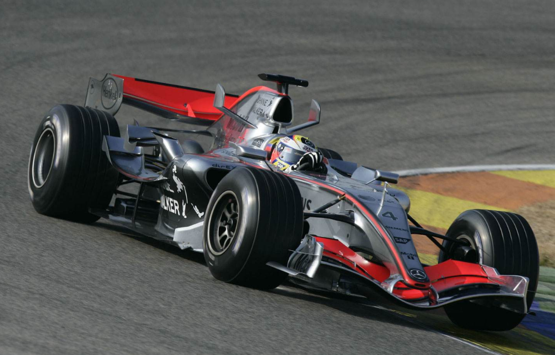 轩尼诗毒蛇gt 110万美元轩尼诗毒蛇gt是以英国著名跑车品牌莲花elise