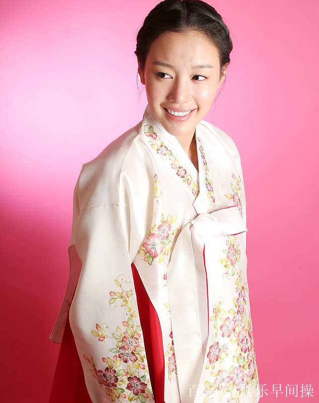 蔡徐坤的初吻_蔡徐坤亲口承认初吻在高一_蔡徐坤承认初吻在高一的视频