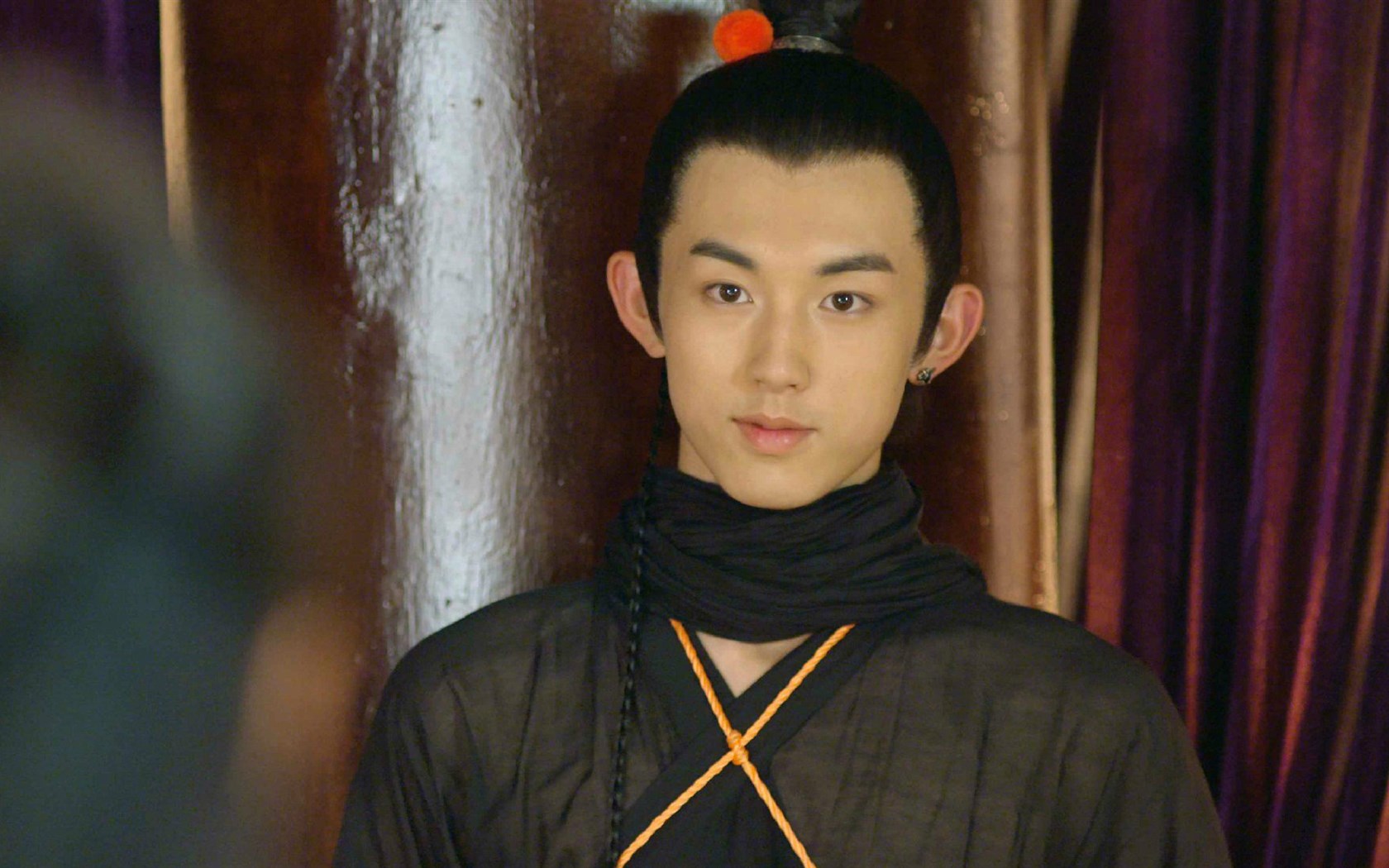 彭昱畅在《太子妃升职记》中饰演俏皮的强公公而走红,参加《演员的