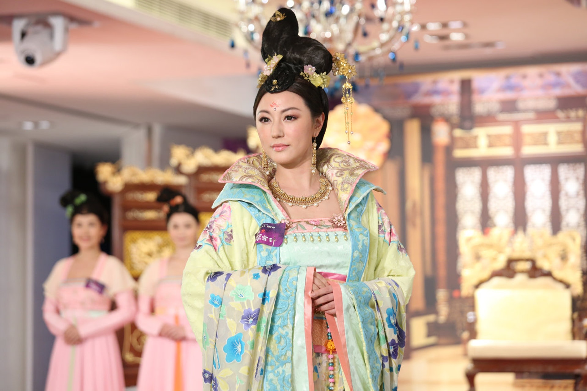 tvb宫斗剧《深宫计》宣传活动:剧中八位女角古装造型分享!