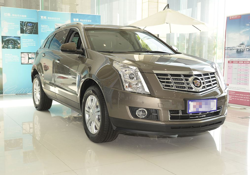 8万元,凯迪拉克srx豪华多用途车在2003年底特律举办的北美国际汽车展