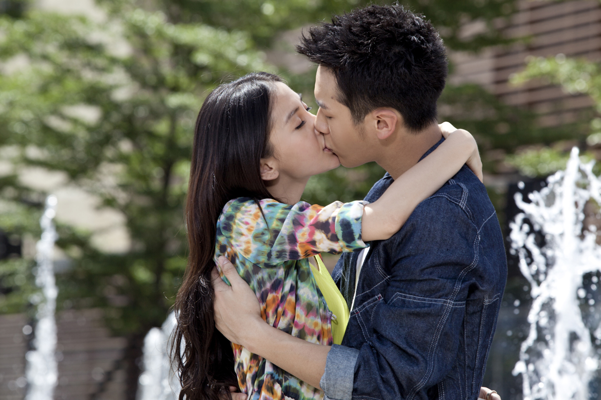 angelababy吻过的4个男人,前3个都是做戏,最后一个才动了真情!